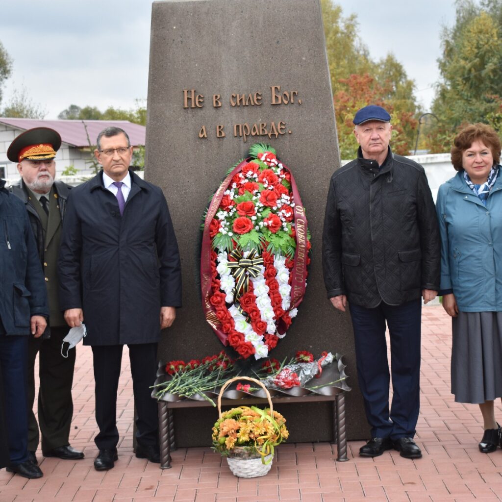 Погода в александро невском рязанской. Александро-Невский район Рязанская область в 2010 году. ООО Калининское Рязанская область Александро-Невский район. Семья Халиловых Александро-Невский район.